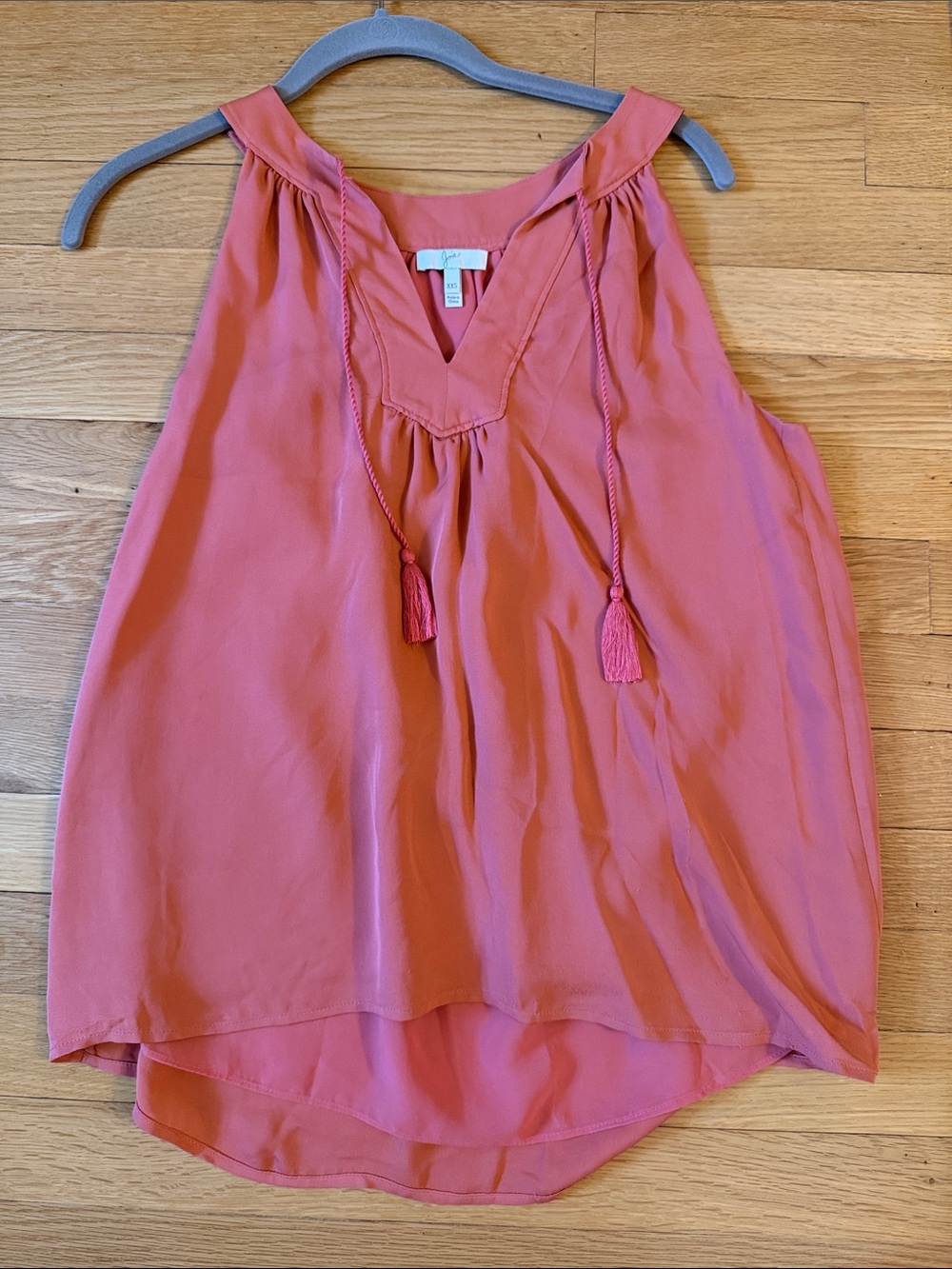 Joie Sleeveless Tassel V-Neck Camisole in Mauve XXS